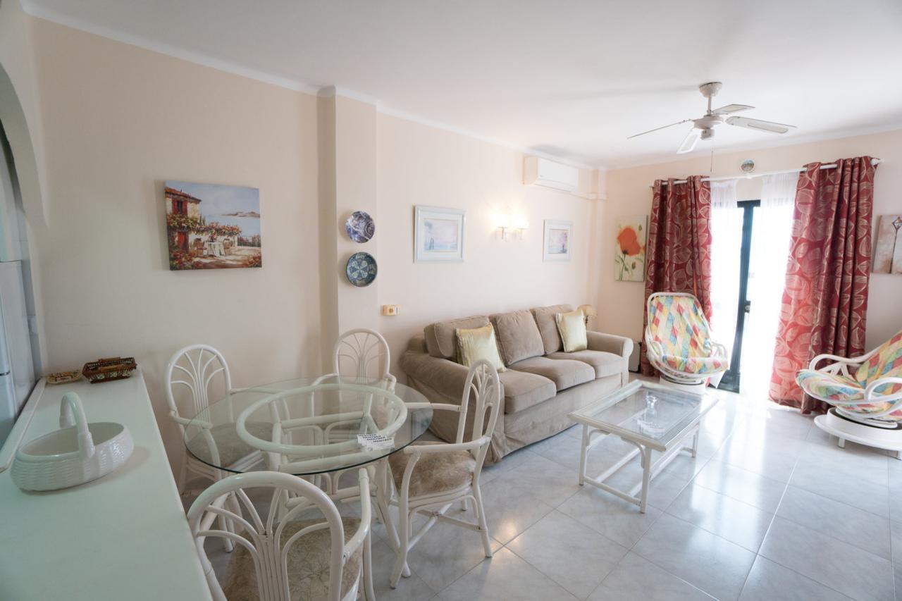 Capistrano Playa 512 Menyber Apartment Нерха Екстериор снимка