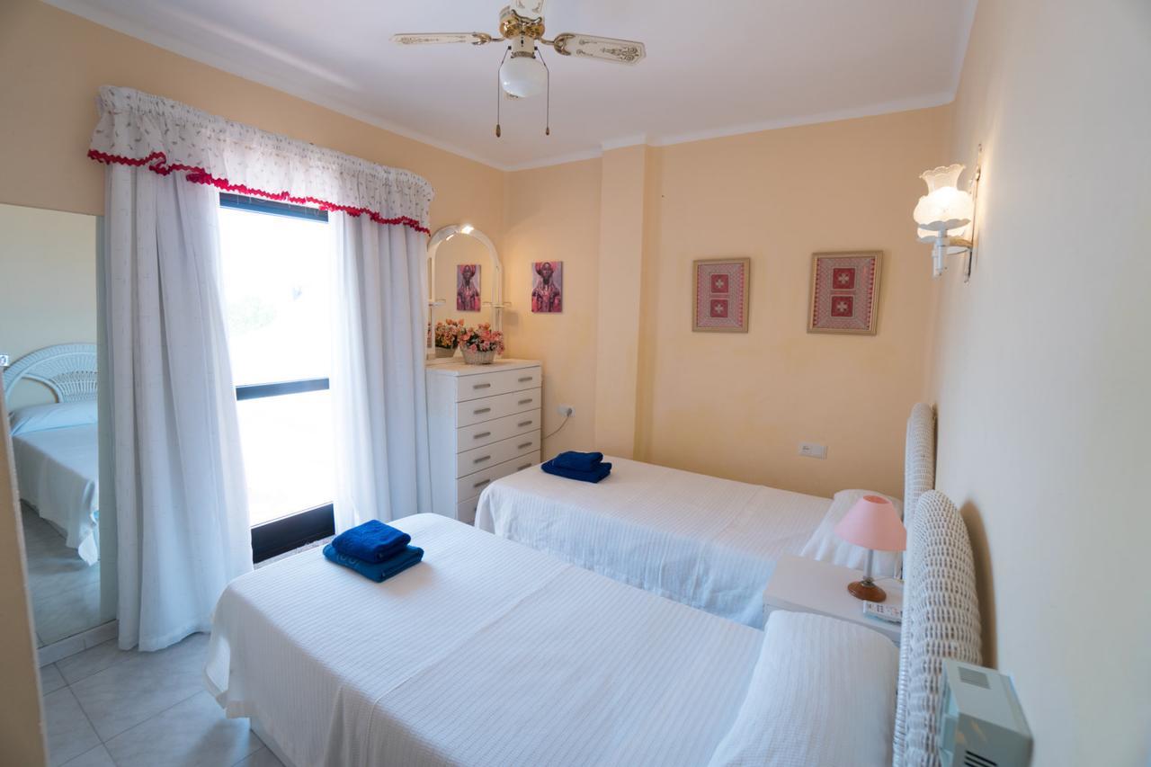 Capistrano Playa 512 Menyber Apartment Нерха Екстериор снимка